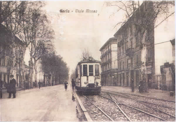 Gorla. Viale Monza. Tram elettrico per Monza